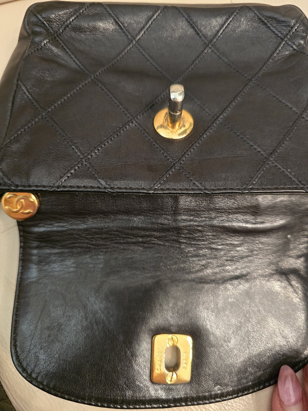 💯 Chanel Black Lambskin Leather Belt Bag with Gold Chain & COA size 75/30 - Picture 8 of 16